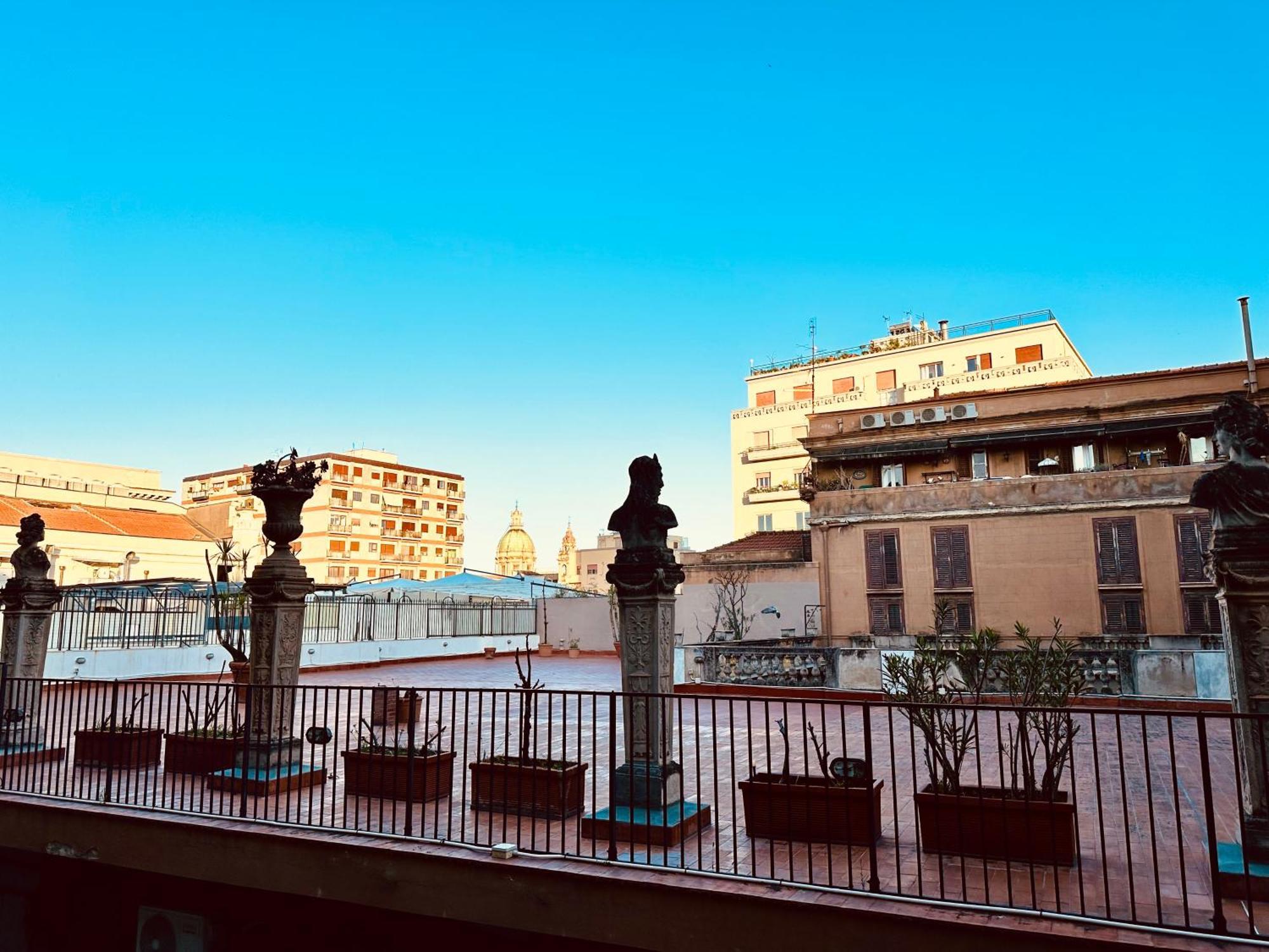 Apartamento A Un Passo Dal Massimo 2 Palermo Exterior foto